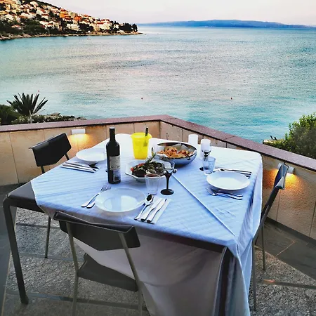 Bellavista With Pool And Apartman *