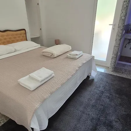 Apartman Bellavista With Pool And