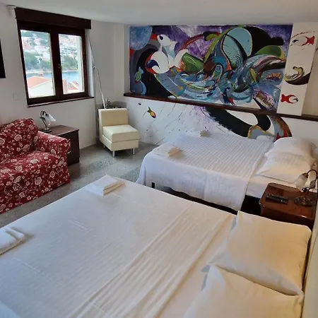 アパート Apartment Bellavista With Pool And Beach