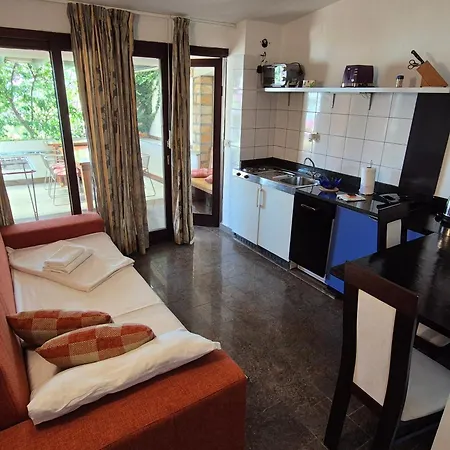 Bellavista With Pool And Apartmán Trogir